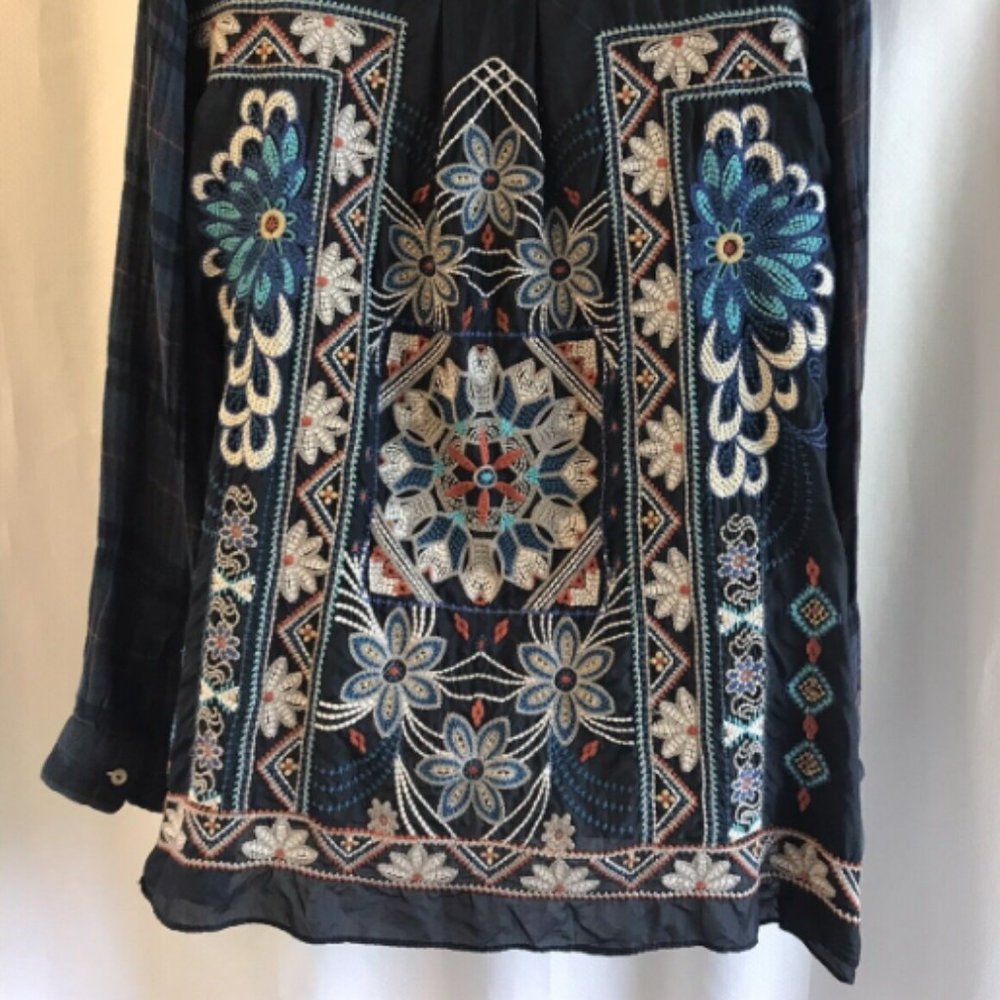AMAZING!! Johnny Was Workshop Kiki Pleated Scarf Back Embroidered Flannel Shirt
